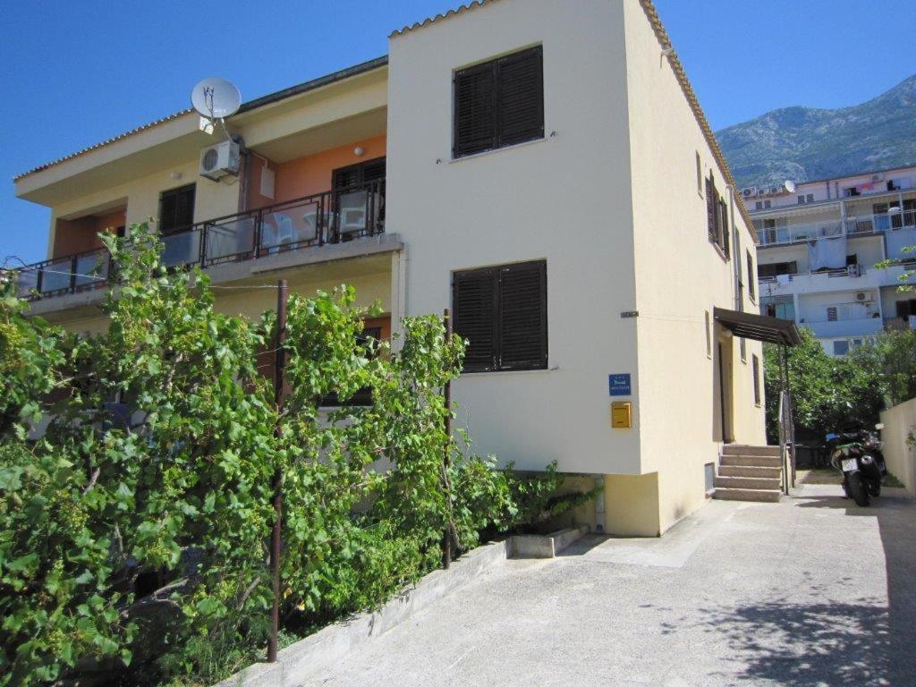 Apartments Mihic Makarska Exterior photo