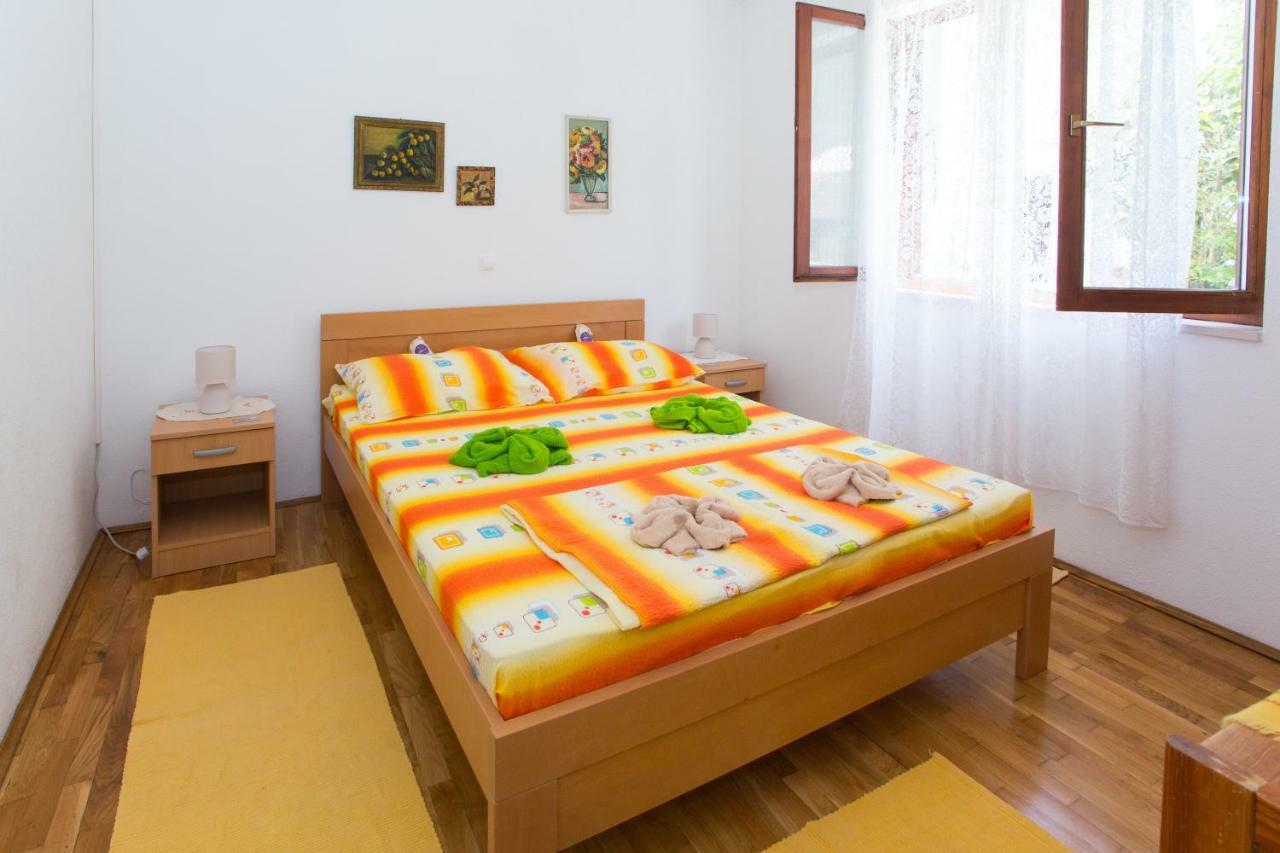 Apartments Mihic Makarska Exterior photo