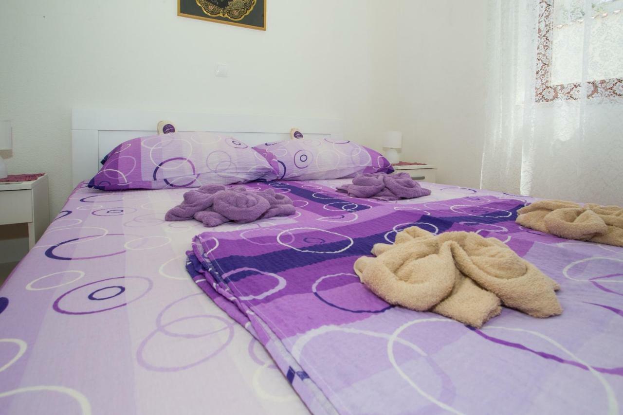 Apartments Mihic Makarska Exterior photo