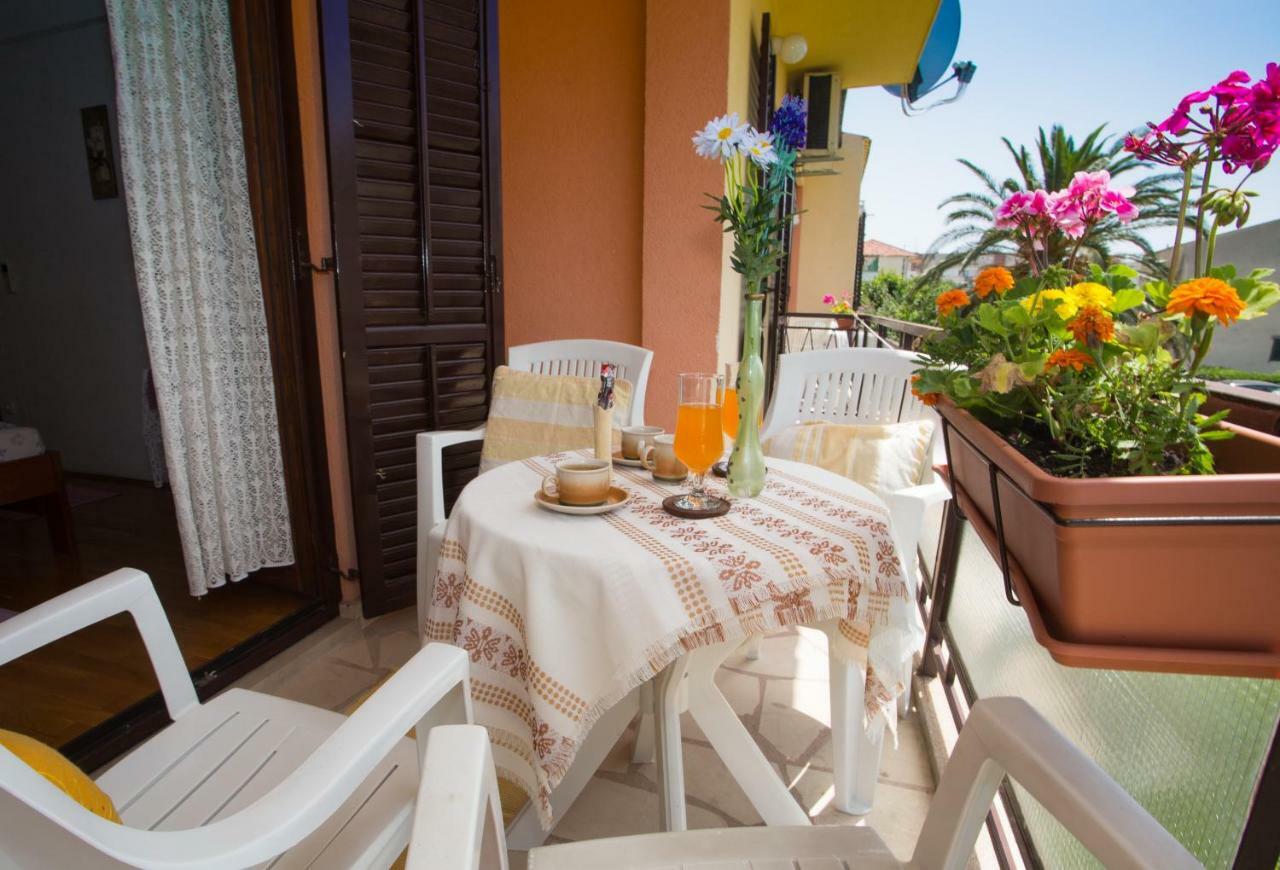 Apartments Mihic Makarska Exterior photo