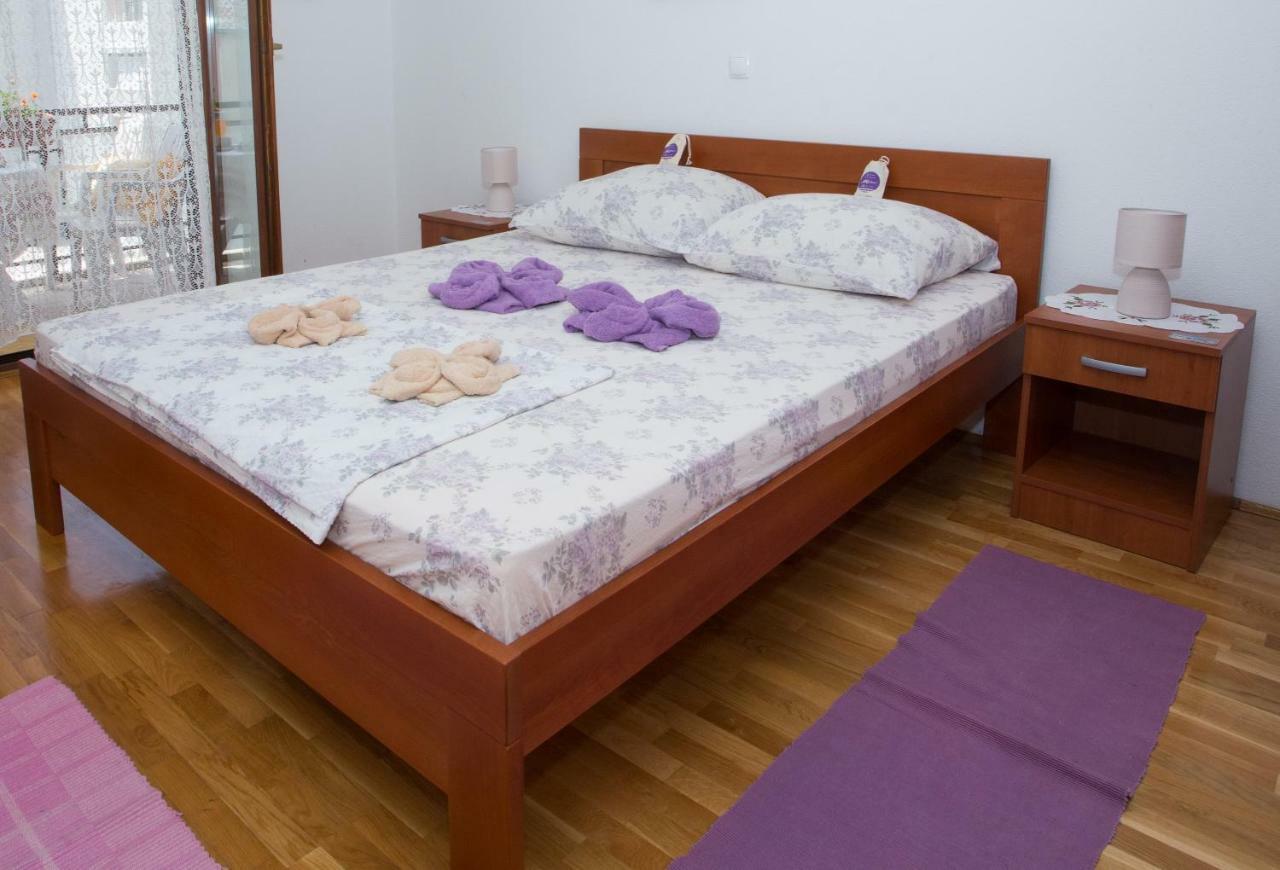 Apartments Mihic Makarska Exterior photo